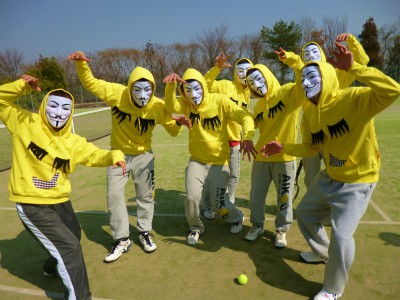 怖すぎやろ、高柳の班グッズ！